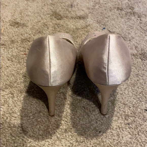 Heels - Picture 3 of 4